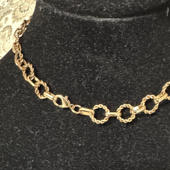 Gold Heart Pendant Necklace - Picture 2 of 4